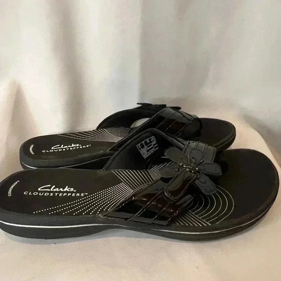 Clarks Cloud Steppers Women’s Brinkley Flora Black Patent Thong Sandals - Picture 2 of 6
